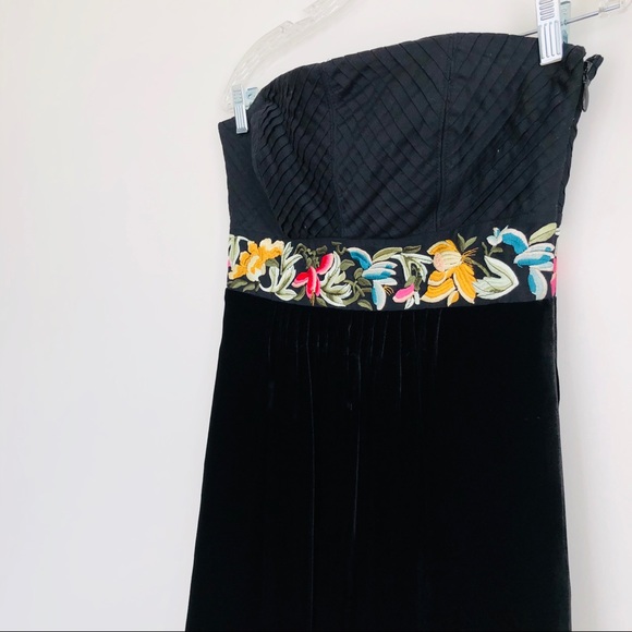 Floreat Evening Enchantment Velvet Dress - Picture 4 of 7